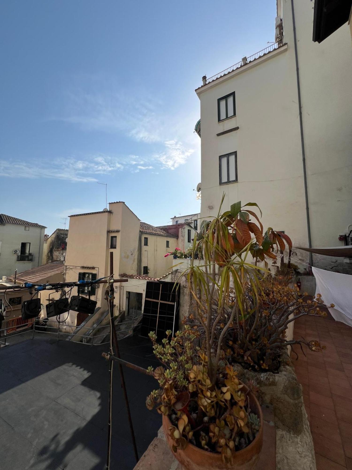 Apartament L'Homme Tranquille Salerno Zewnętrze zdjęcie