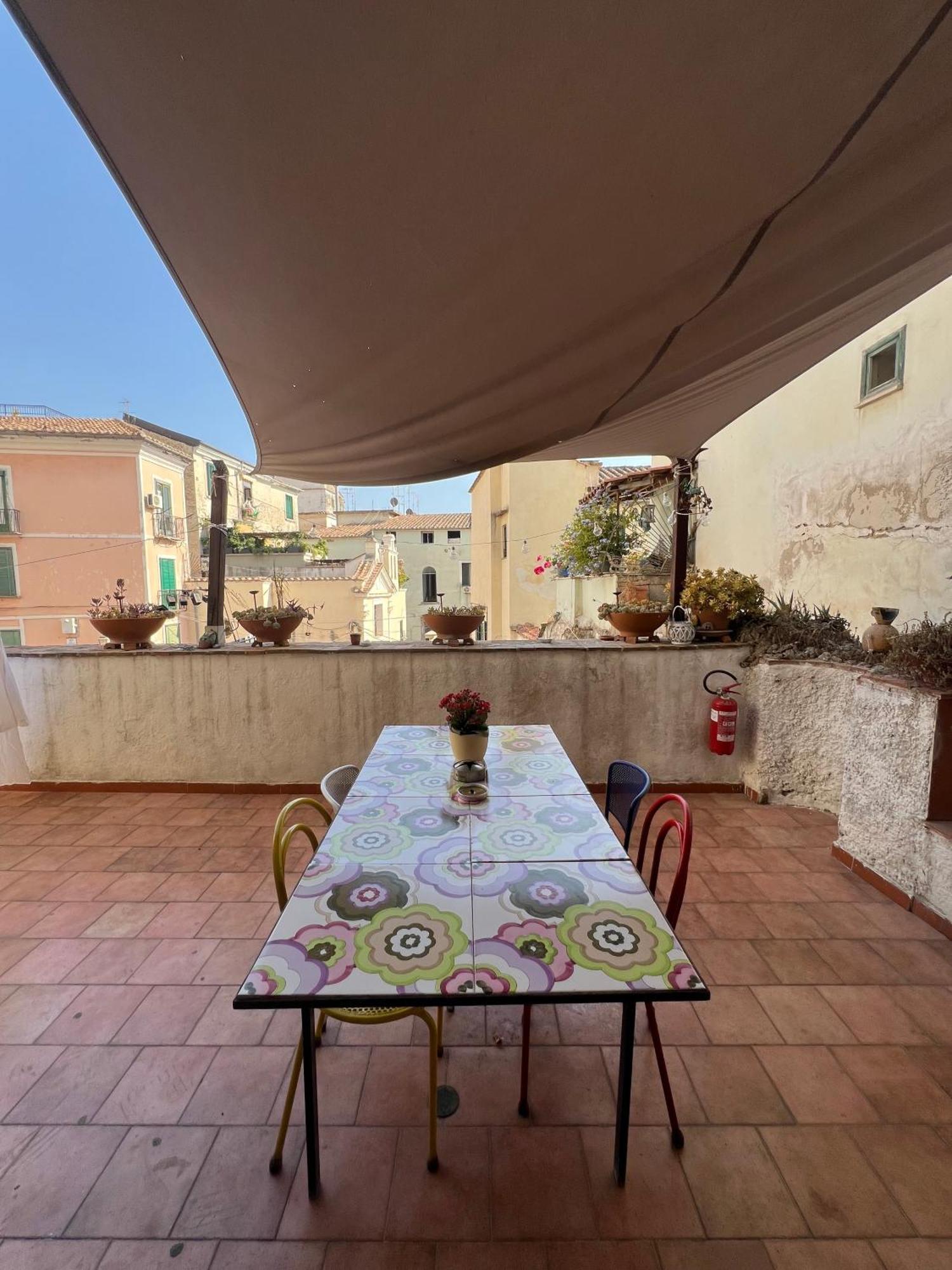Apartament L'Homme Tranquille Salerno Zewnętrze zdjęcie